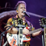 Edu Cristófaro faz show único em São Paulo com repertório autoral e clássicos